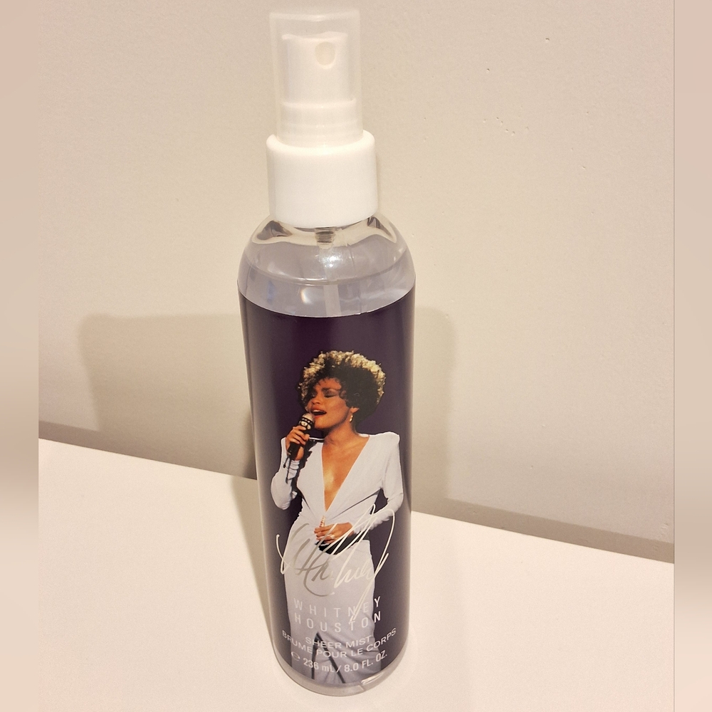 Whitney Houston Sheer Body Mist, 8 FL. OZ, NEW